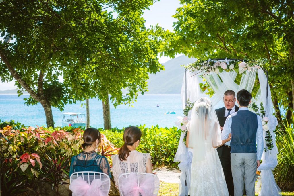 フィッツロイ島でのウェディングー結婚式
