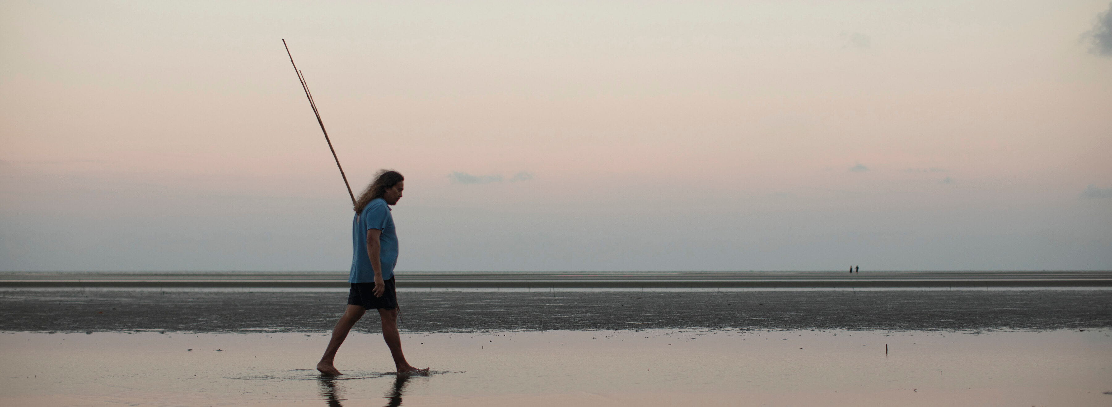 Kuku Yalanji experience on beach